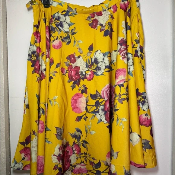 EUC ModCloth Gold Pink/White Floral Full Skirt Plus Size 1X 14/16 - Picture 4 of 7